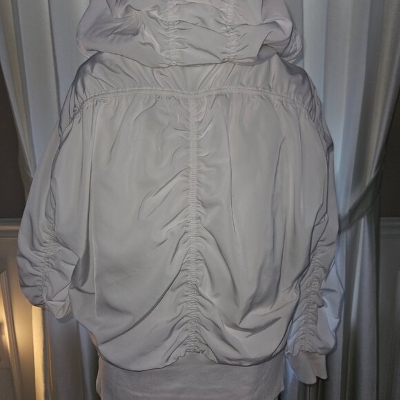 ATHLETA White Hooded Jacket Warm-up Size L - Picture 5 of 15